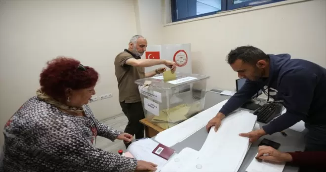 Trabzon Havalimanı’nda oy verme işlemi başladı