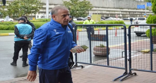 Trabzonspor kafilesi Monaco karşılaşması için Fransa'ya gitti