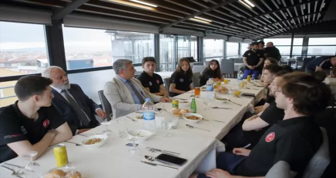 TSSF Başkanı Aydın, Çorum’da Paletli Yüzme Milli Takımı ile bir araya geldi:
