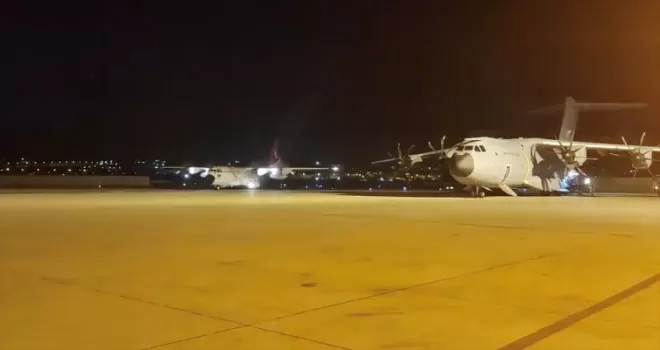Türkiye'den Pakistan'a yardım malzemeleri taşıyan iki uçak daha hareket etti
