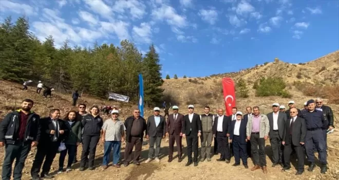Uğurludağ’da 500 fidan toprakla buluşturuldu