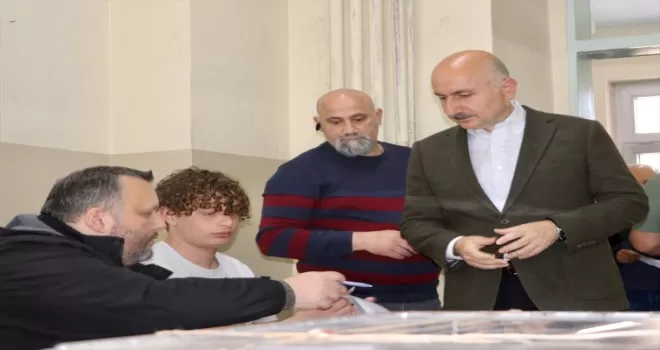 Ulaştırma ve Altyapı Bakanı Karaismailoğlu, oyunu Trabzon’da kullandı: