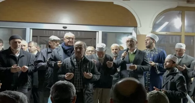 Umre için kutsal topraklara giden kafile Gölyaka’dan uğurlandı