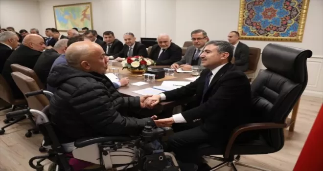 Vali Atay, vatandaşların istek ve taleplerini dinledi