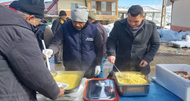Vezirköprü’de pansiyonlu okullardan deprem bölgesine yemek yardımı