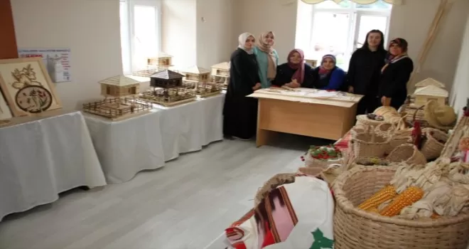 Yağlıdere’de Halk Eğitim Merkezi’nce yıl sonu sergisi düzenlendi