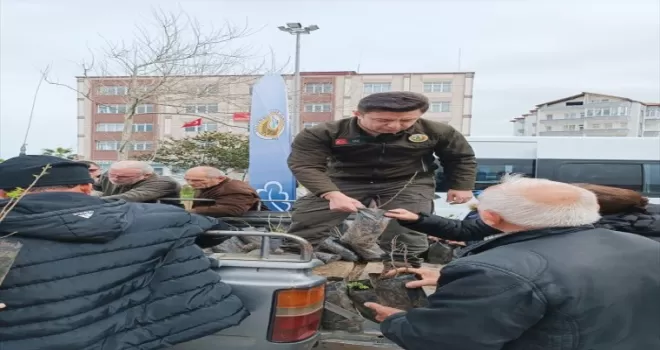 Yakakent’te Orman İşletme Şefliği ücretsiz 2 bin fidan dağıttı