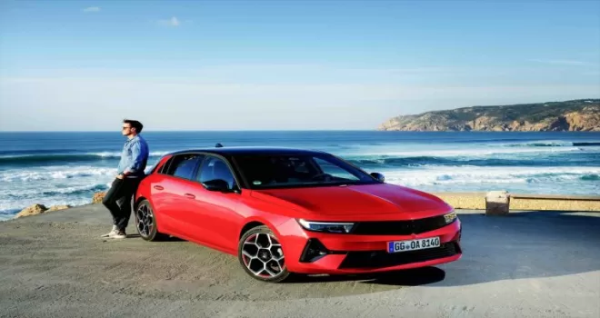 Yeni Opel Astra, "2022 Yılının En İyi Aile Otomobili" seçildi