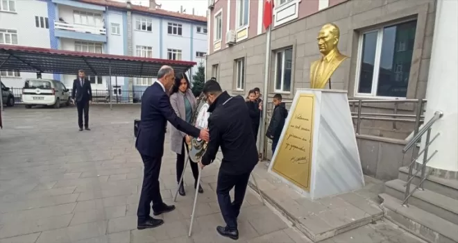 Yeşilyurt'ta 24 Kasım Öğretmenler Günü kutlandı