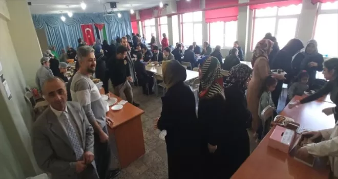 Yeşilyurt’ta Filistin yararına kermes