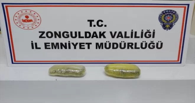 Zonguldak'ta 890 gram uyuşturucu ele geçirildi