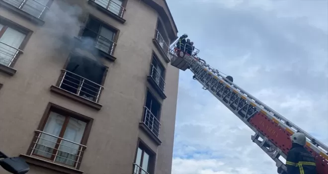 Zonguldak'ta dairede çıkan yangında 15 öğrenci dumandan etkilendi