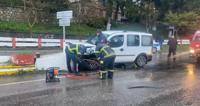 Zonguldak’ta direksiyonda kalp krizi geçiren sürücü öldü