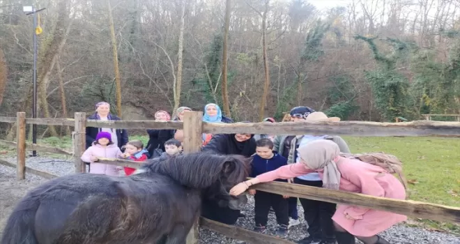 Zonguldak’ta engelli çocuklar atlı terapiye katıldı