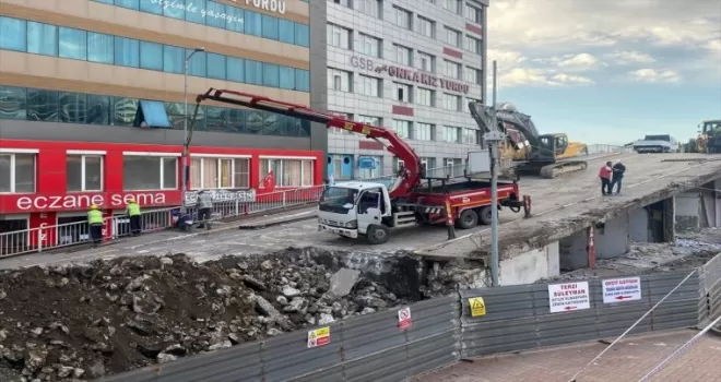 Zonguldak’ta Fevkani Köprüsü yıkılıyor