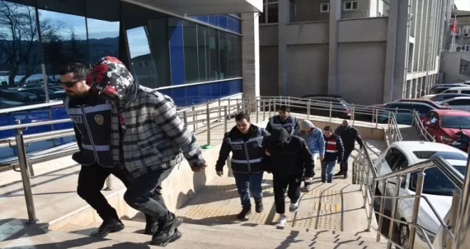 Zonguldak’ta motosiklet hırsızlığıyla suçlanan 4 zanlıdan 3’ü tutuklandı