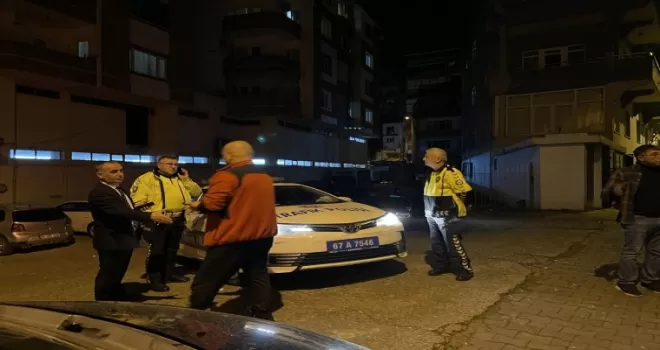 Zonguldak’ta park halindeki otomobile zarar veren şüpheli aranıyor
