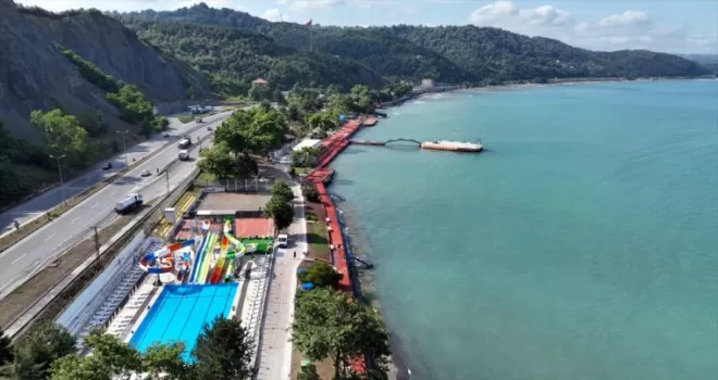 Zonguldak’taki Sevgi ve Barış Plajı’na “mavi bayraklı“ verildi