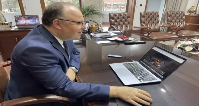 Zonguldak Valisi Tutulmaz, AA'nın "Yılın Fotoğrafları" oylamasına katıldı