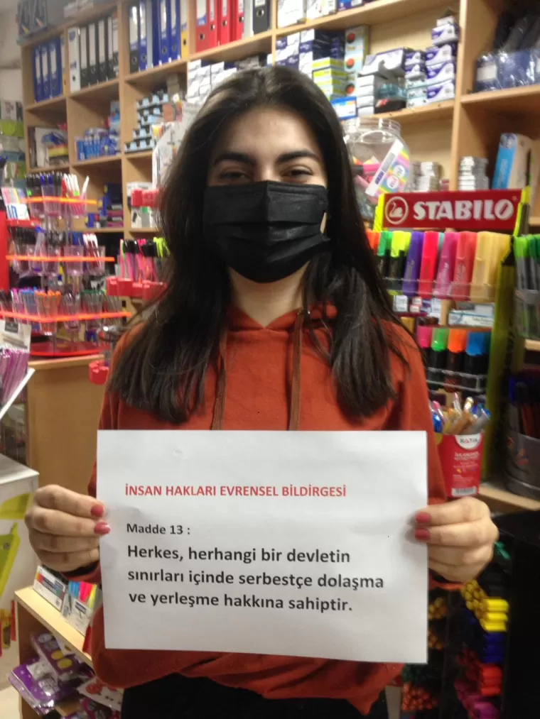 Her İnsan Özgür ve Eşit Doğar