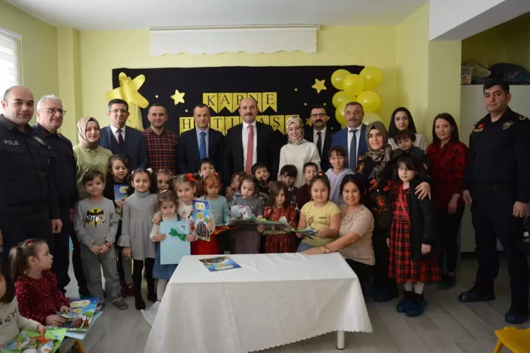 Yomra Kaymakamı Öztabak Miniklerin sevincine ortak oldu