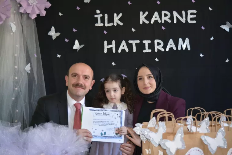 Yomra Kaymakamı Öztabak Miniklerin sevincine ortak oldu