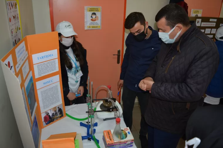 Genç bilim insanları Maden’de sergi açtı