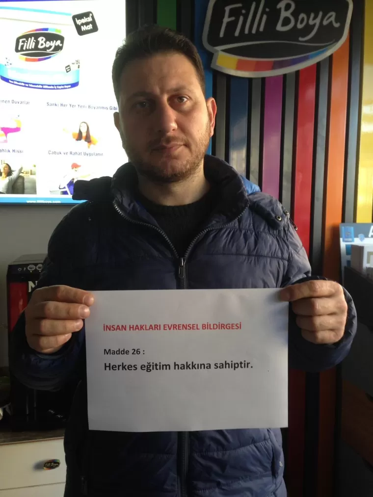 Her İnsan Özgür ve Eşit Doğar