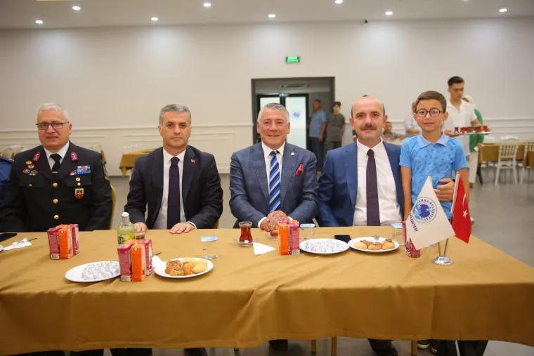 Yomra Bayramlaştı...