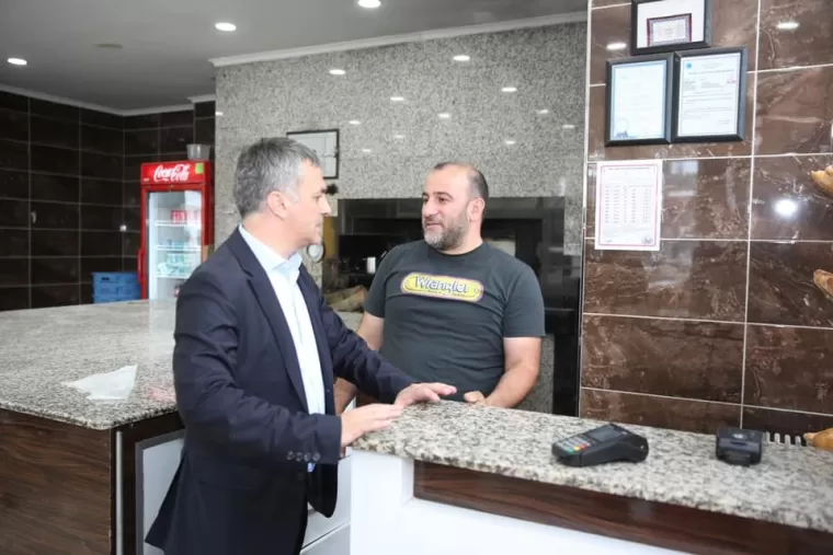 BAŞKAN BIYIK VATANDAŞLA BAYRAMLAŞTI
