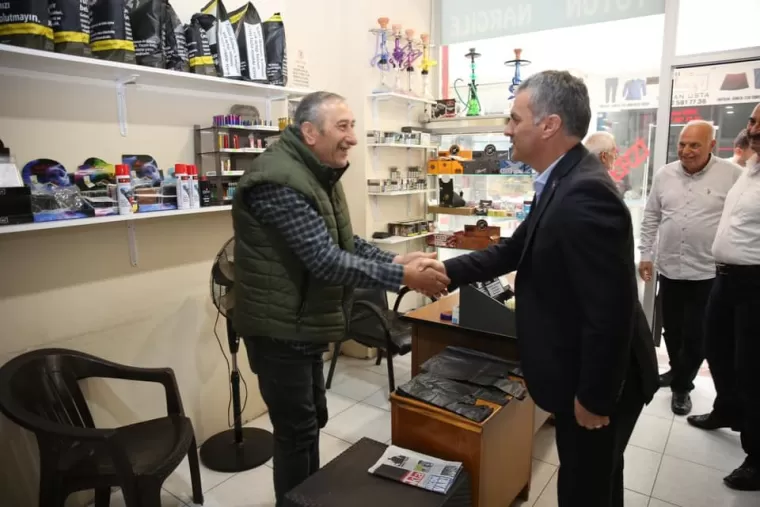 BAŞKAN BIYIK VATANDAŞLA BAYRAMLAŞTI