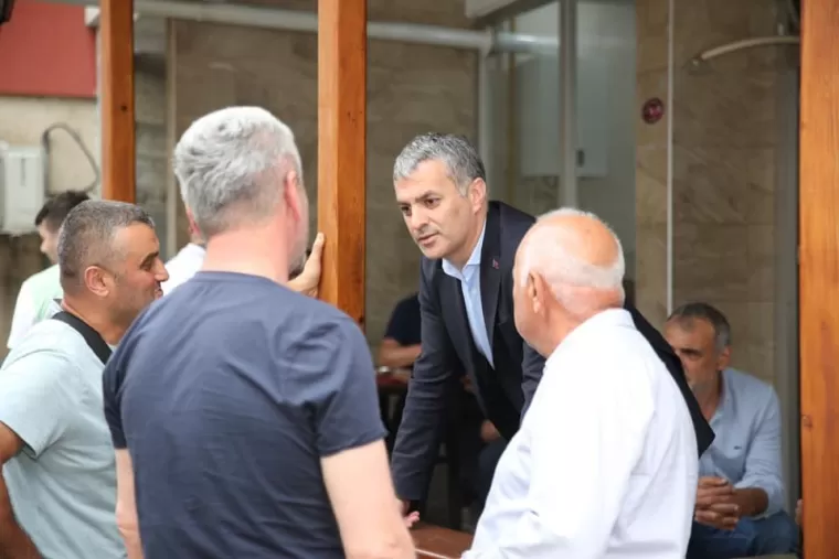 BAŞKAN BIYIK VATANDAŞLA BAYRAMLAŞTI