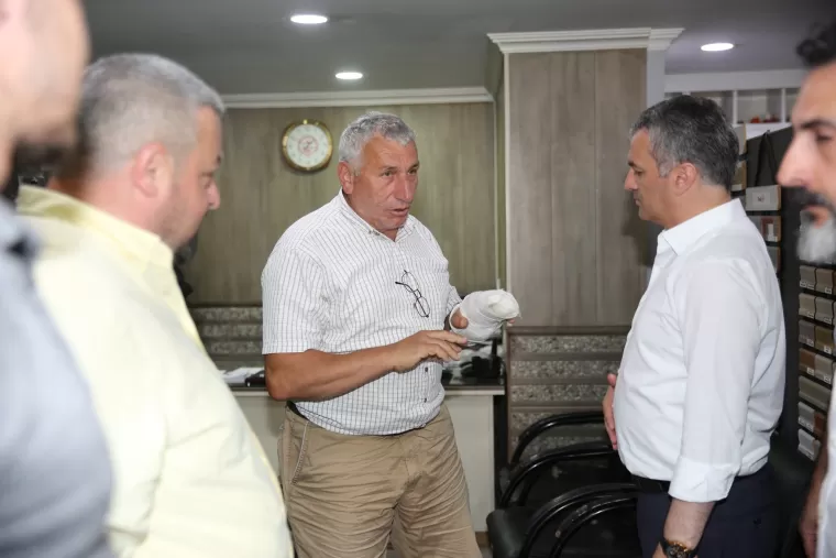 BAŞKAN BIYIK VATANDAŞLA BAYRAMLAŞTI