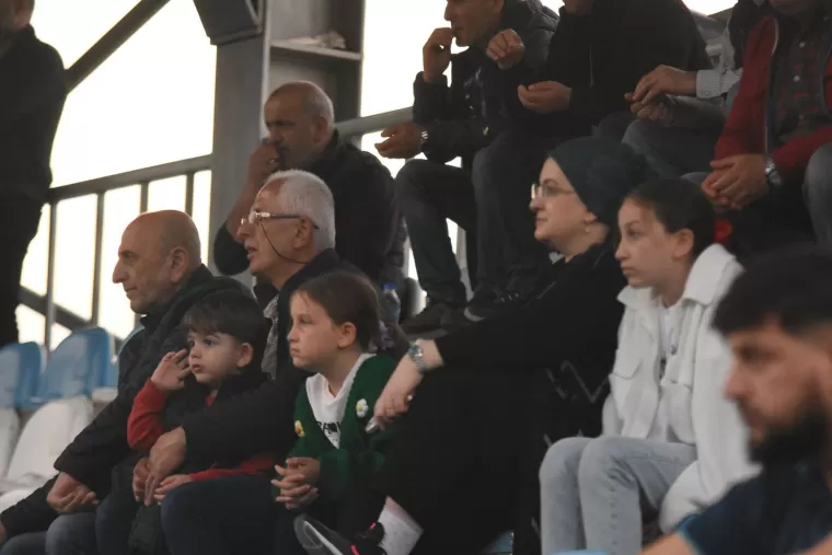 Futbol turnuvasına taraftardan büyük ilgi