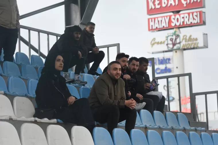 Futbol turnuvasına taraftardan büyük ilgi