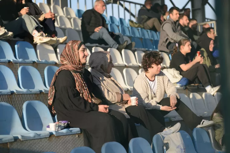 Futbol turnuvasına taraftardan büyük ilgi