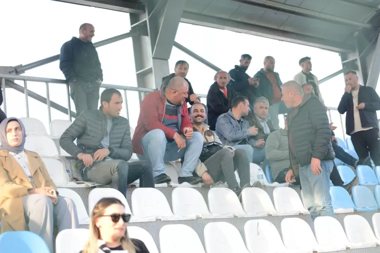 Futbol turnuvasına taraftardan büyük ilgi