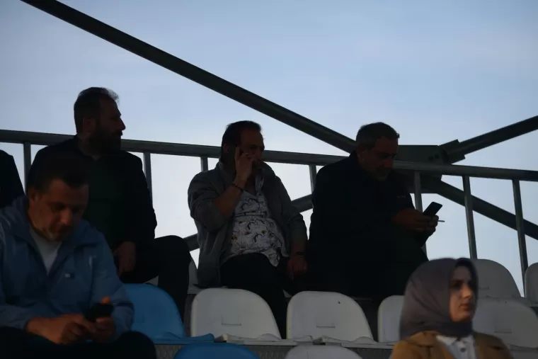Futbol turnuvasına taraftardan büyük ilgi