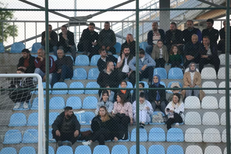 Futbol turnuvasına taraftardan büyük ilgi