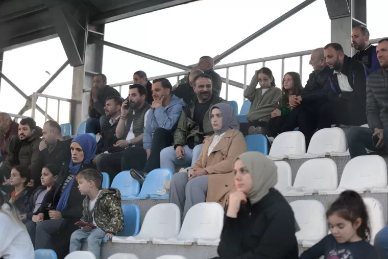 Futbol turnuvasına taraftardan büyük ilgi