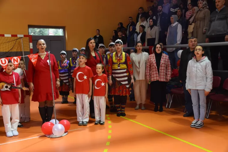 23 NİSAN COŞKUYLA KUTLANDI