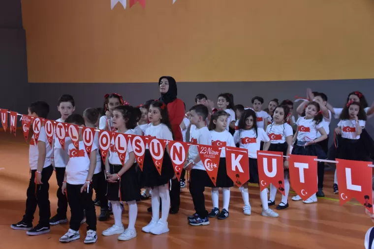 23 NİSAN COŞKUYLA KUTLANDI