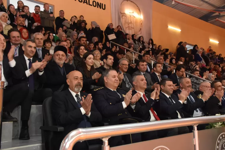 23 NİSAN COŞKUYLA KUTLANDI