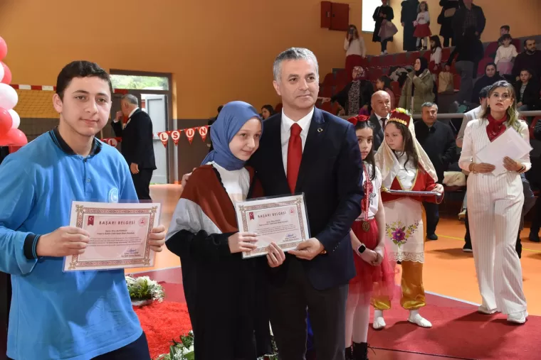 23 NİSAN COŞKUYLA KUTLANDI