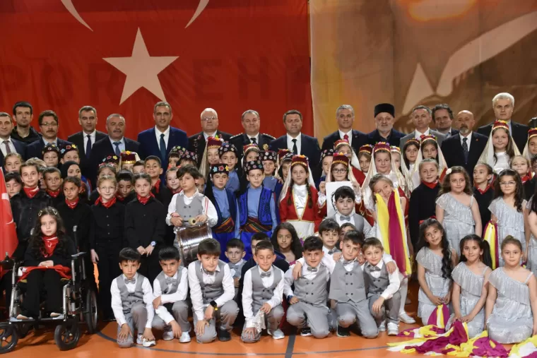 23 NİSAN COŞKUYLA KUTLANDI