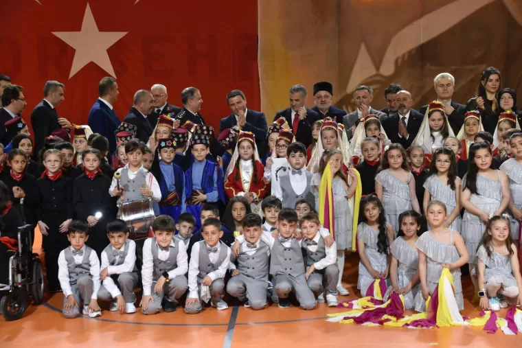23 NİSAN COŞKUYLA KUTLANDI