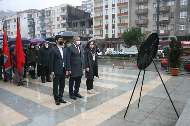 Yomra'da öğretmenler günü kutlandı...