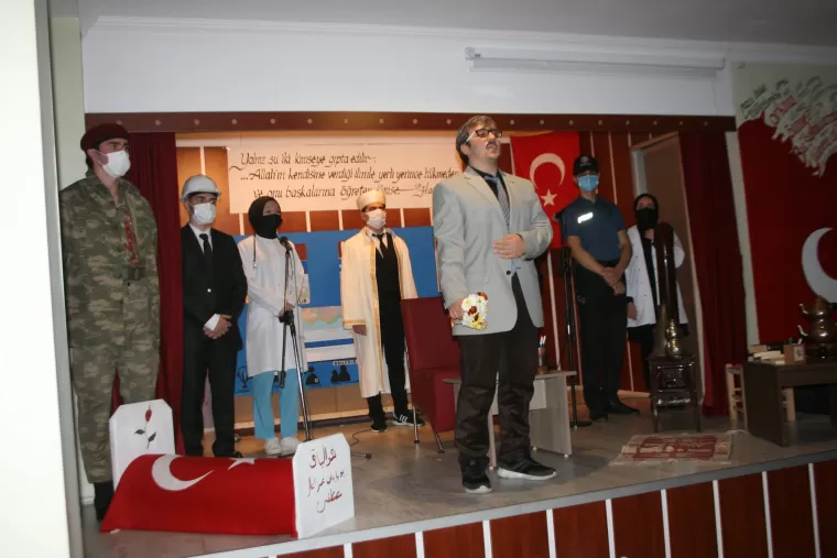 Yomra'da öğretmenler günü kutlandı...