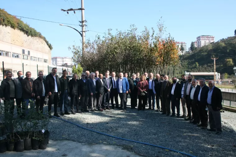 Yomra Elması Fidanı Dağıtıldı