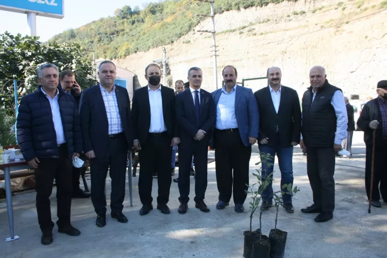 Yomra Elması Fidanı Dağıtıldı